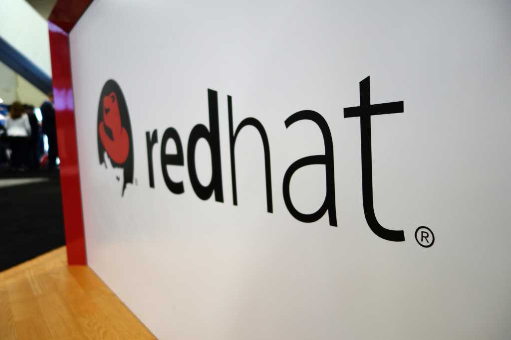 20151027 red hat logo